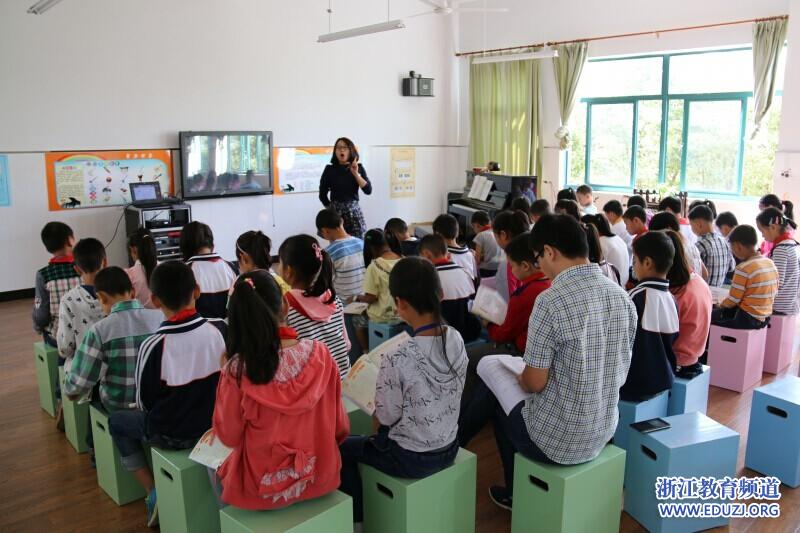 长兴吕山小学:校长跟班,体验成长